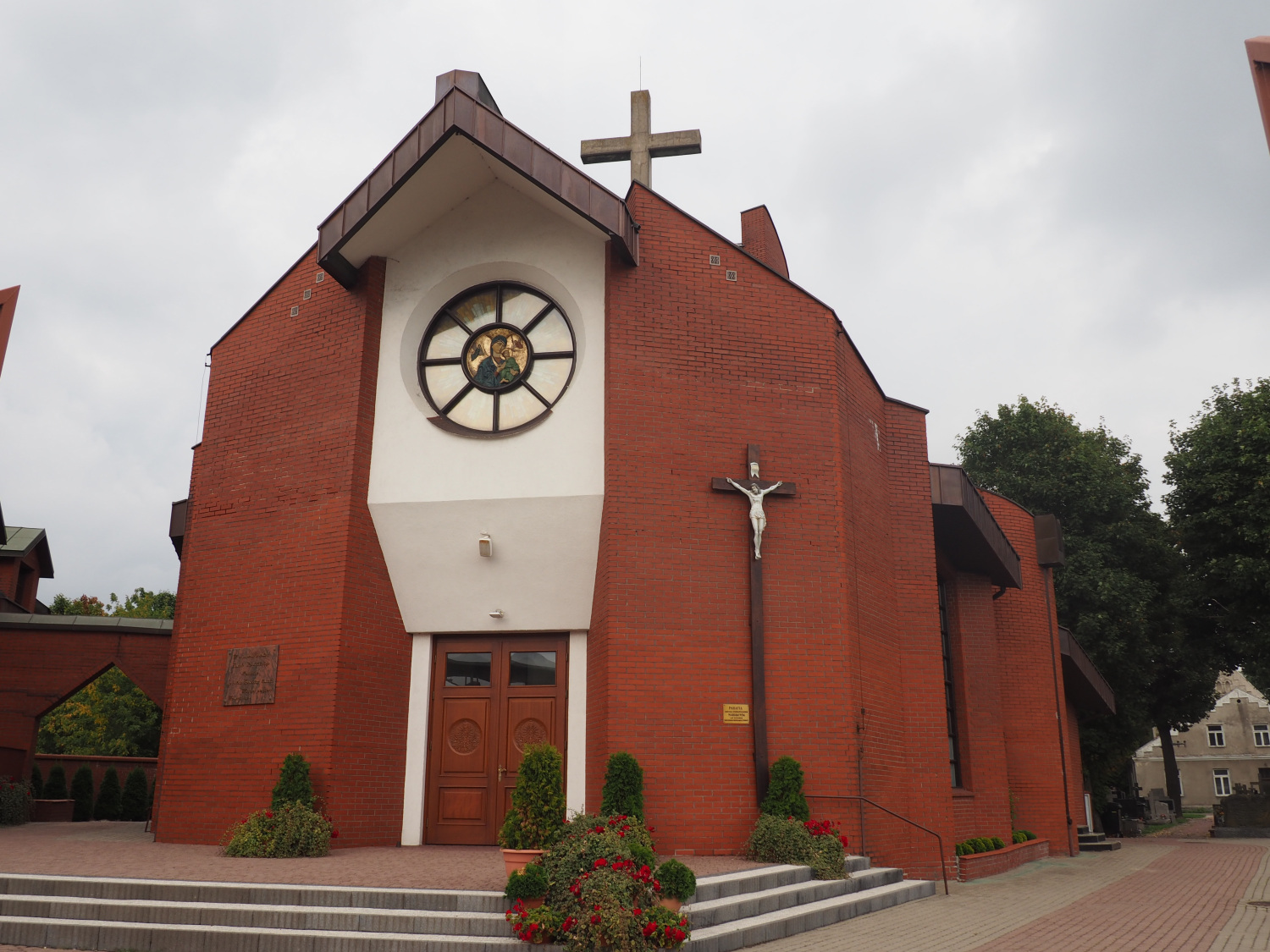 Zdjęcie architektury budynku Kościół Starokatolicki Mariawitów pw. Matki Boskiej Nieustającej Pomocy